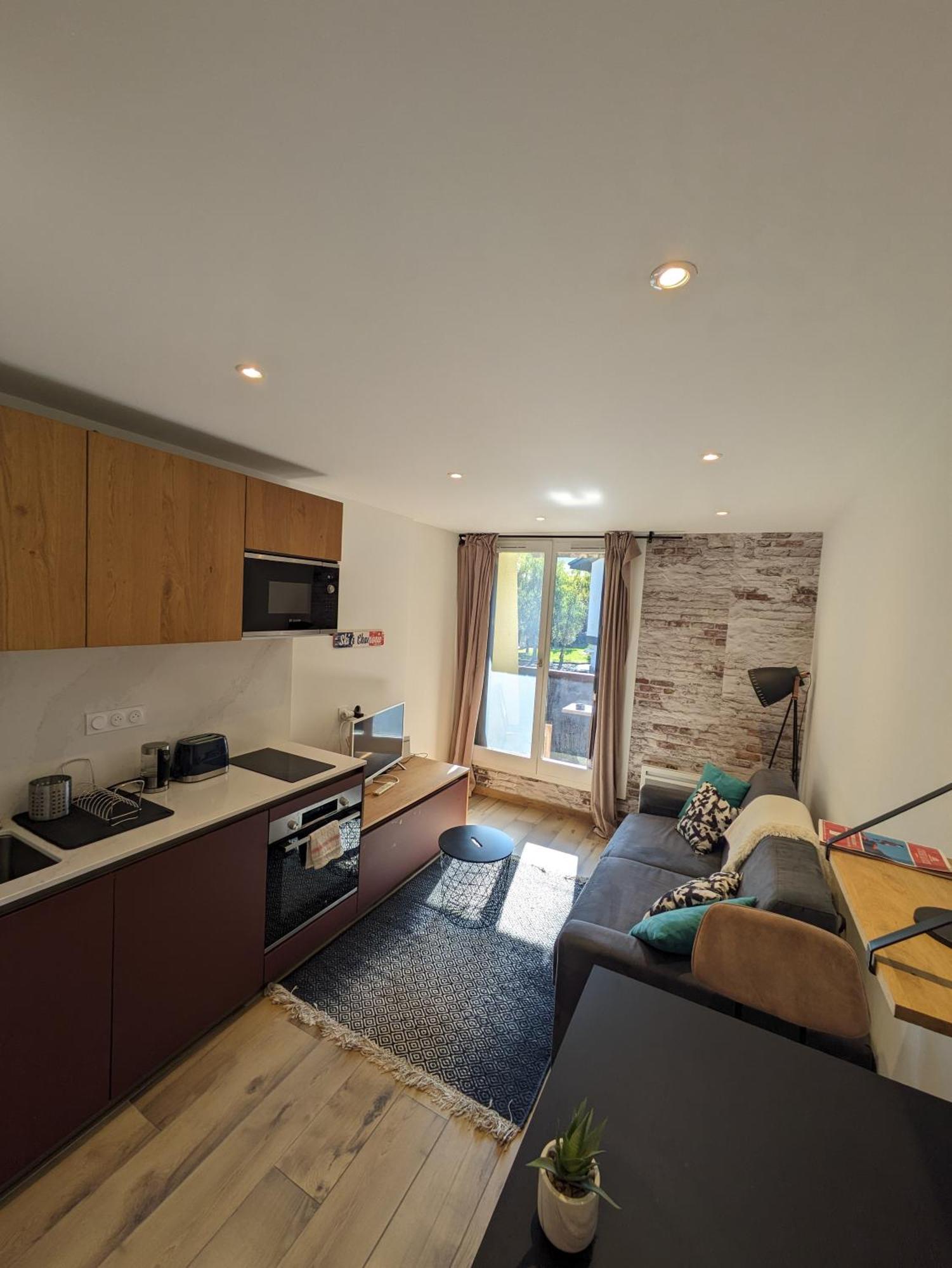 Apartament Le Sasha Chamonix Zewnętrze zdjęcie
